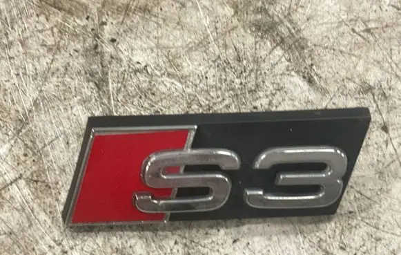 Audi A3 S3 8V Manufacturer badge logo/emblem 8P0853736A