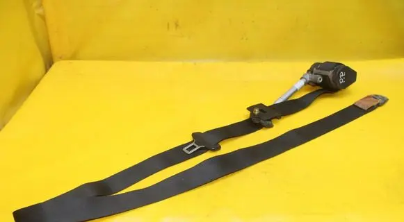 Mercedes-Benz Vito Viano W638 Seat belt trim 6388600585