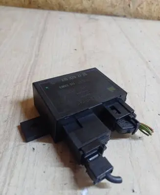 Mercedes-Benz E W210 Other control units/modules 2108202126 5WK4571 A6GF3