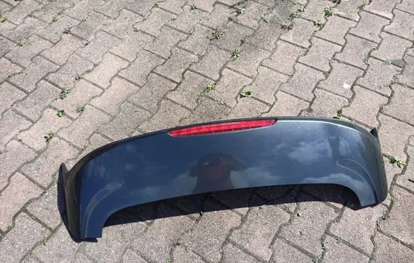 Jeep Cherokee Tailgate/trunk spoiler 1UV35TZZAH