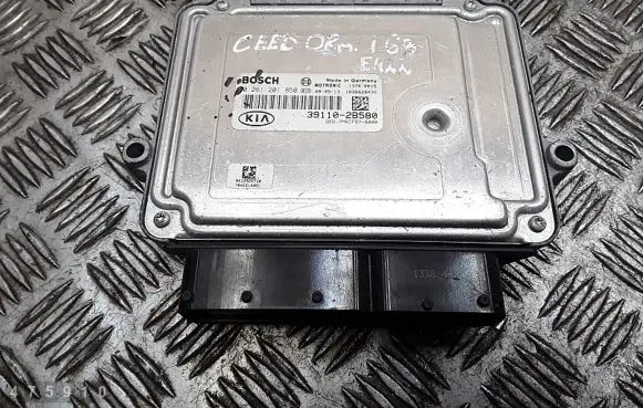KIA Ceed Engine control unit/module