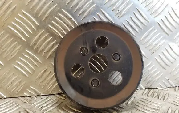 KIA Sportage Water pump pulley 