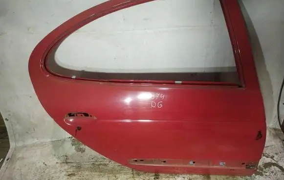 Renault Megane I Rear door raudonos