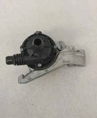 Mercedes-Benz E W213 Electric auxiliary coolant/water pump A0005005400