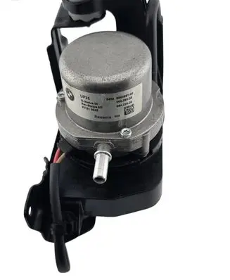 BMW X5 G05 Vacuum pump 686088134336860881