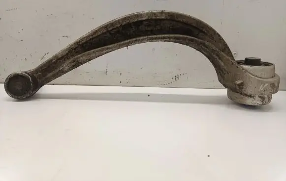 Volkswagen Touareg III Front lower control arm/wishbone 4M0407695C