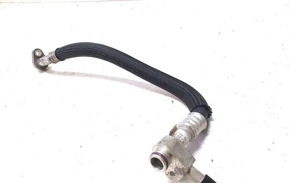 Air conditioning (A/C) pipe/hose
