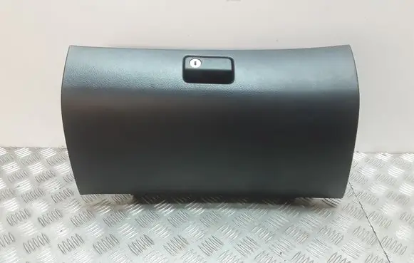 Toyota Avensis T250 Glove box 5555005070