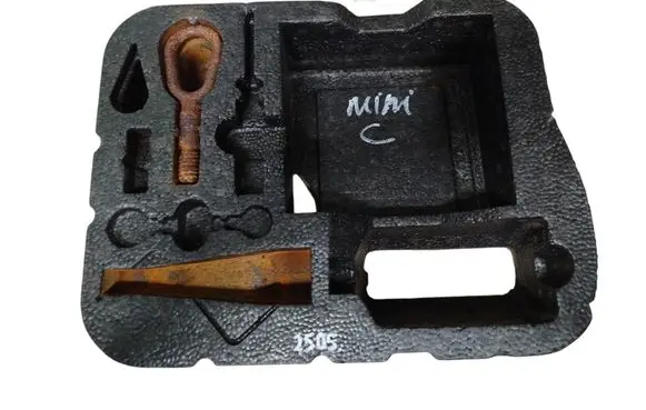 Mini One - Cooper R50 - 53 Spare wheel section trim 