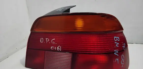 BMW 5 E39 Rear/tail lights 8358032