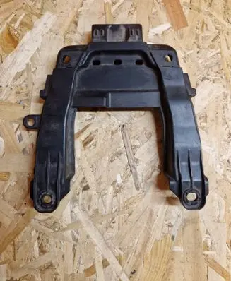 Honda CR-V Front bumper mounting bracket 71128T1GG000