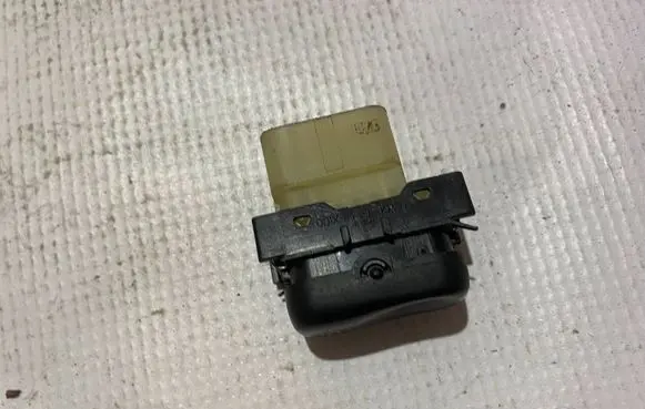 Mercedes-Benz ML W163 ESP (stability program) switch 1638202710 A1638202710