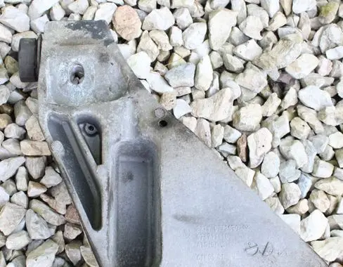 BMW X5 E70 Engine mounting bracket 6772680