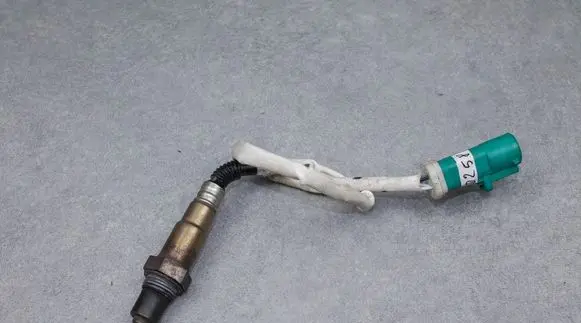 Ford Focus Lambda probe sensor 3M519F472DC 0258006606