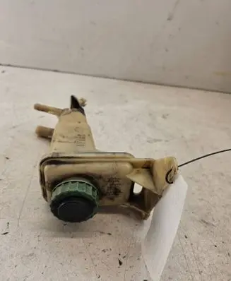 Audi A6 S6 C5 4B Power steering fluid tank/reservoir 8D0422373C