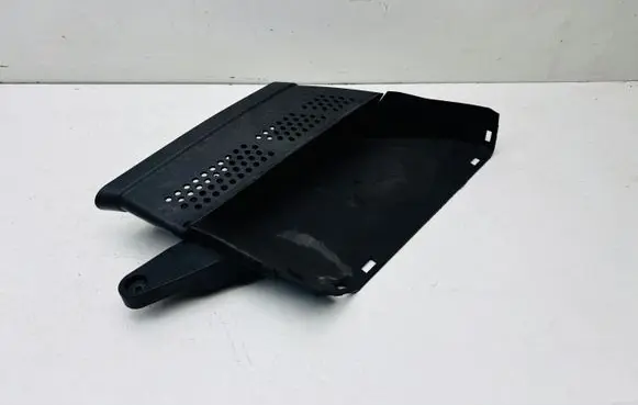 Audi A5 Sportback 8TA Air intake duct part 8K0129618E 8K0129618D