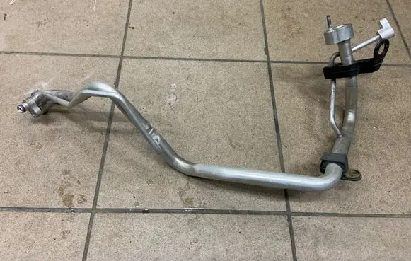 Mercedes-Benz GLA W156 Air conditioning (A/C) pipe/hose A2468302615