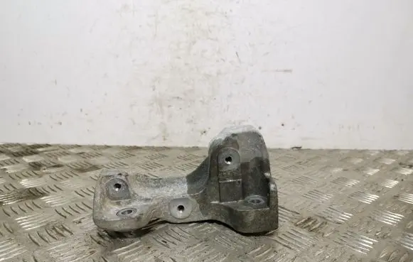 Jeep Cherokee Driveshaft support bearing bracket 