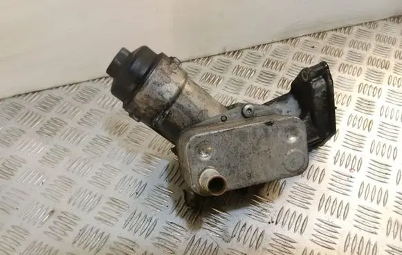 BMW X3 E83 Oil filter mounting bracket 7787072