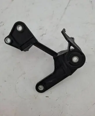 Volvo V40 Gear shift cable bracket 31325391 RFFCA