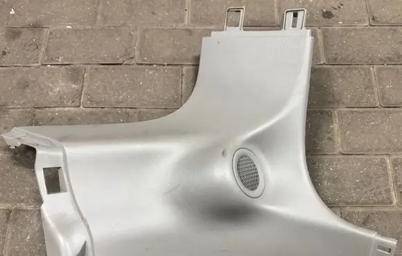 Jeep Grand Cherokee (D)pillar trim (top)
