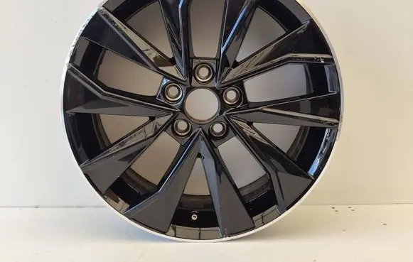 Skoda Fabia Mk3 (NJ) R16 alloy rim 6V0601025F 6V0601025D