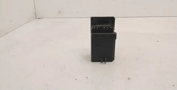 BMW 7 E38 Glow plug pre-heat relay 2246473 SGG1G2 1221