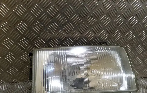 Volkswagen Transporter - Caravelle T4 Headlight/headlamp 0244438