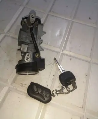 Mitsubishi Lancer Ignition lock