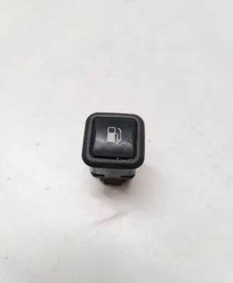 Volkswagen PASSAT B5 Fuel tank opening switch 3B0959833A