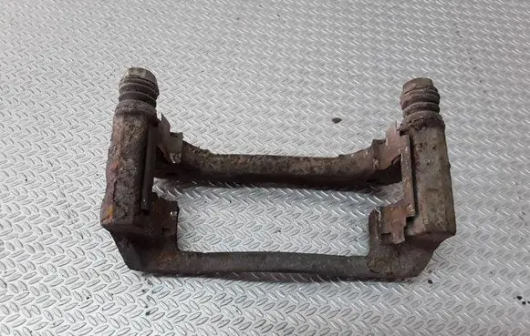 Tata Safari Front Brake Caliper Pad/Carrier 