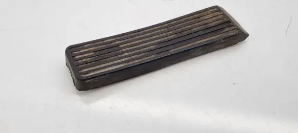 Mercedes-Benz S W126 Accelerator throttle pedal