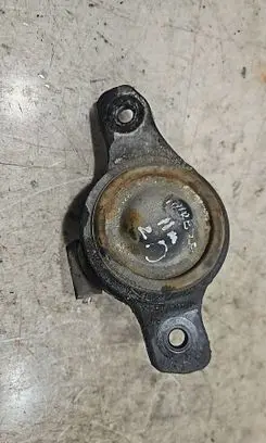 Subaru Impreza III Engine mount bracket 