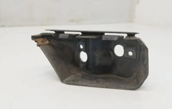 Volvo V50 Front bumper mounting bracket 30655875