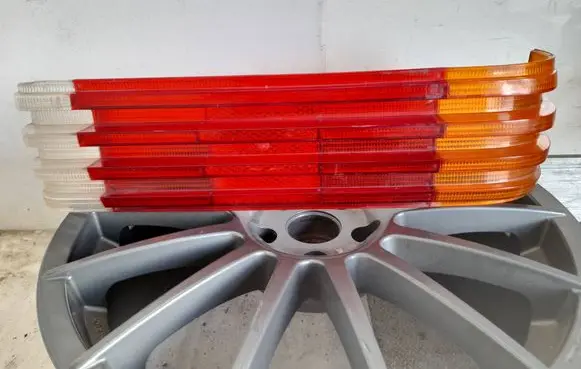 Mercedes-Benz S W116 Tail light lenses R225902