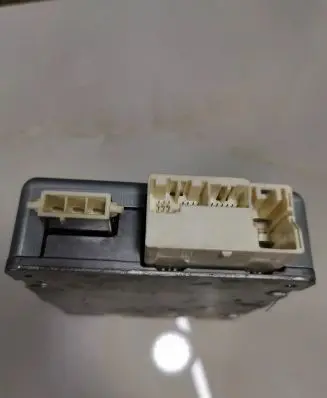 Toyota Avensis T270 Other control units/modules 8965005110 JL501004381 1129005631