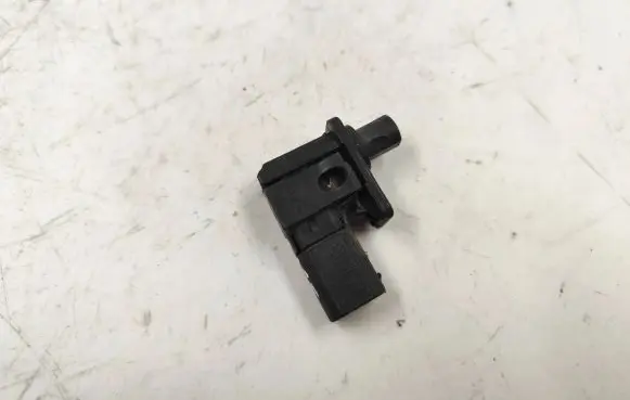 BMW X5 E53 Bonnet alarm switch sensor 8352229