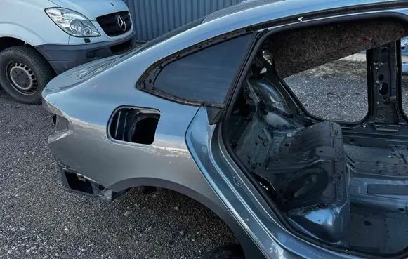 Rear quarter panel