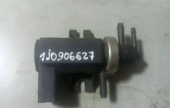 Skoda Octavia Mk1 (1U) Turbo solenoid valve 1J0906627