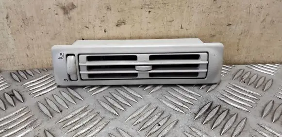 Volkswagen Transporter - Caravelle T4 Air vent grill in roof 7D0820953