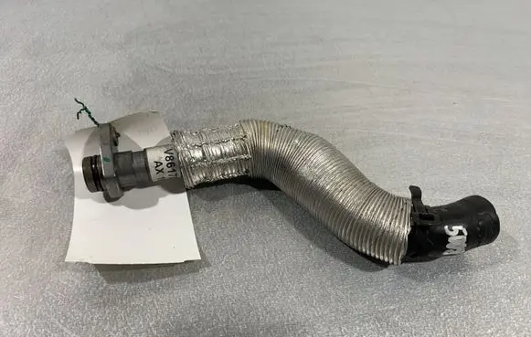 Peugeot 5008 Coolant pipe/hose V861706980A