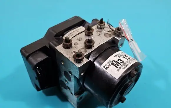 Hyundai Tucson JM ABS Pump 58900-2E150 IMPRK1421159