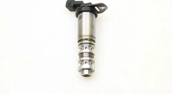 BMW 3 E90 E91 Valve 7584115