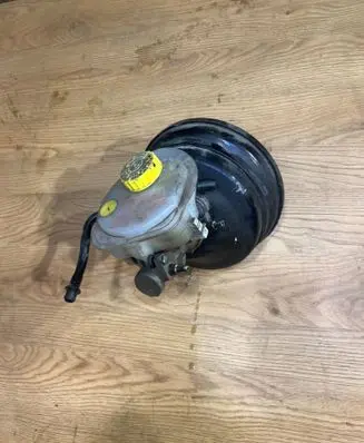 Audi A6 Allroad C5 Brake booster 4B3612105A