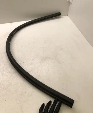 Peugeot 208 I Engine compartment rubber 
