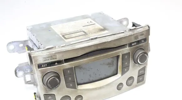 Toyota Verso-S Radio/CD/DVD/GPS head unit 861200F090