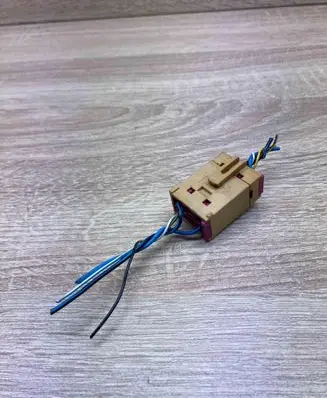 Volkswagen PASSAT B5 Plug wire 8A0972986 962664