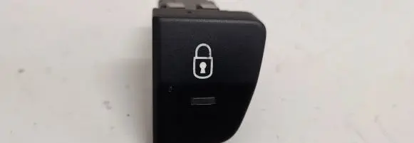 Peugeot 5008 Central locking switch button 96652437XT