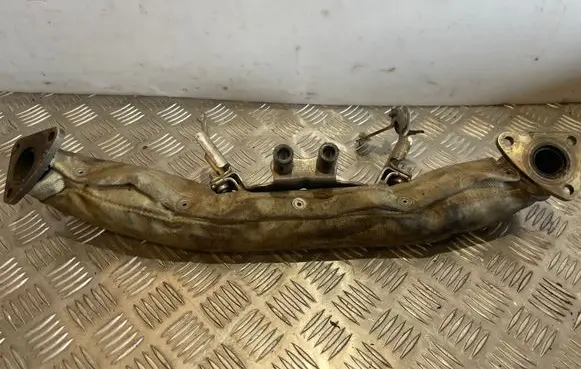 Land Rover Range Rover Velar Exhaust manifold 9X206P647CE