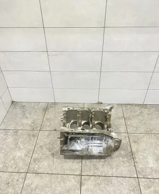 Mercedes-Benz C W205 Engine block A2760900577